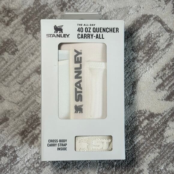 STANLEY The All Day 40oz Quencher Carry-All Adjustable Crossbody in Cream NIB - Picture 3 of 7